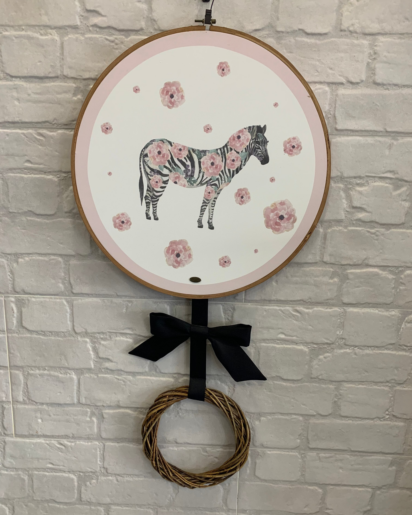 إطار حلقي - تعليقة مع طوق